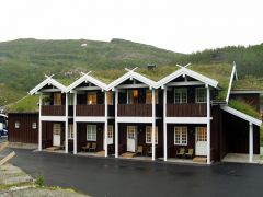 наша маленькая гостиница в горах(с прекрасной гостиной и баром)