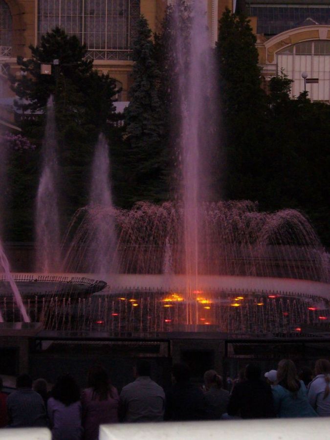 поющие  фонтаны Прага