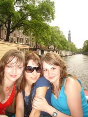 Good_girls_go_to_heaven,Bad_girls_go_to_Amsterdam