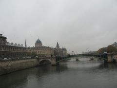 р. Сена- один из символов Парижа