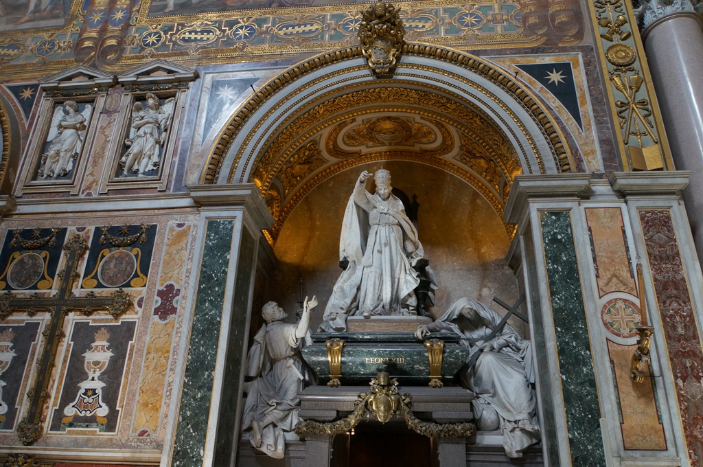 Св ин. Церковь Сан-Джованни Латеранского собора. Базилика Сан Джованни Латерано.