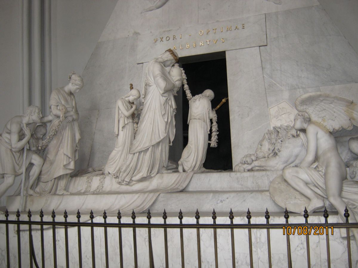Церковь святого Августина памятник эрцгерцогине Марии Кристине. Вена