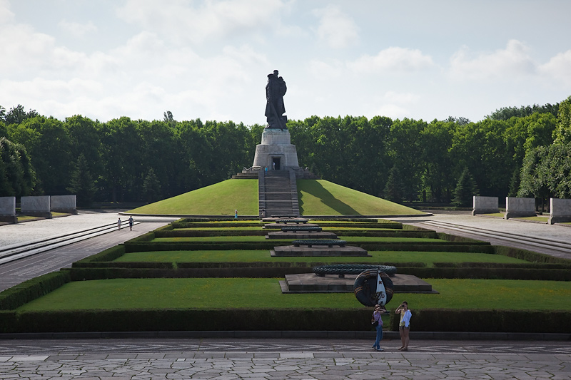 Трептов парк сегодня фото