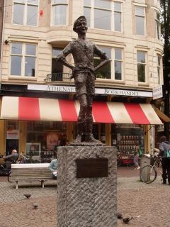 S1056296.jpg