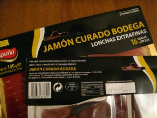 Jamón_curado_bodega.jpg