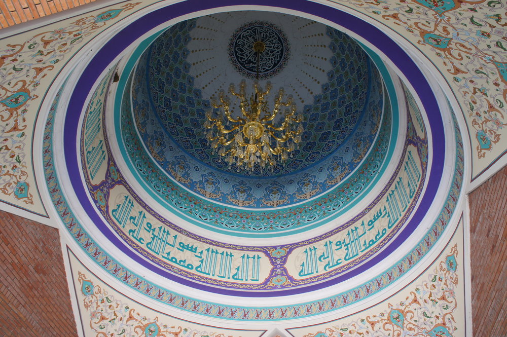 DSC02949  Азербайджан комплекс-паломническая мечеть %22Имам-Заде%22  .JPG