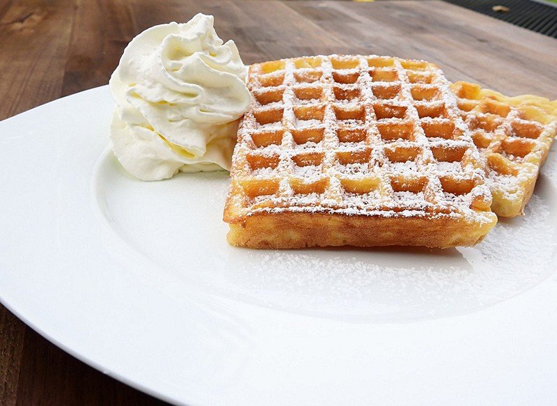 waffles_belgian_belgischewaffel_eat_dine_pastries_delicious_food-1034119[1].jpg