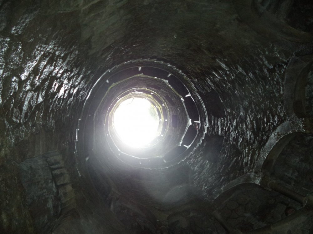 Усадьба Регалейра. Колодец в парке. Мистика, таинство. магия.JPG