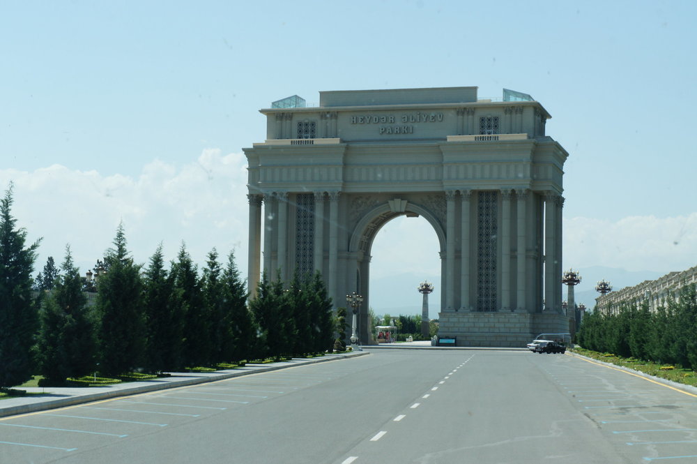 DSC02898Азербайджан Гянджа парк Гейдара Алиева .JPG