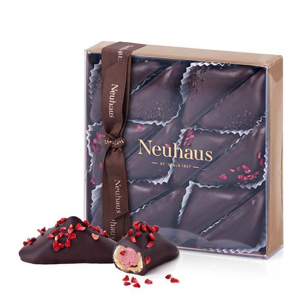 neua000379_01_neuhaus-star-pralines-all-dark-chocolate-12-pcs[1].jpg