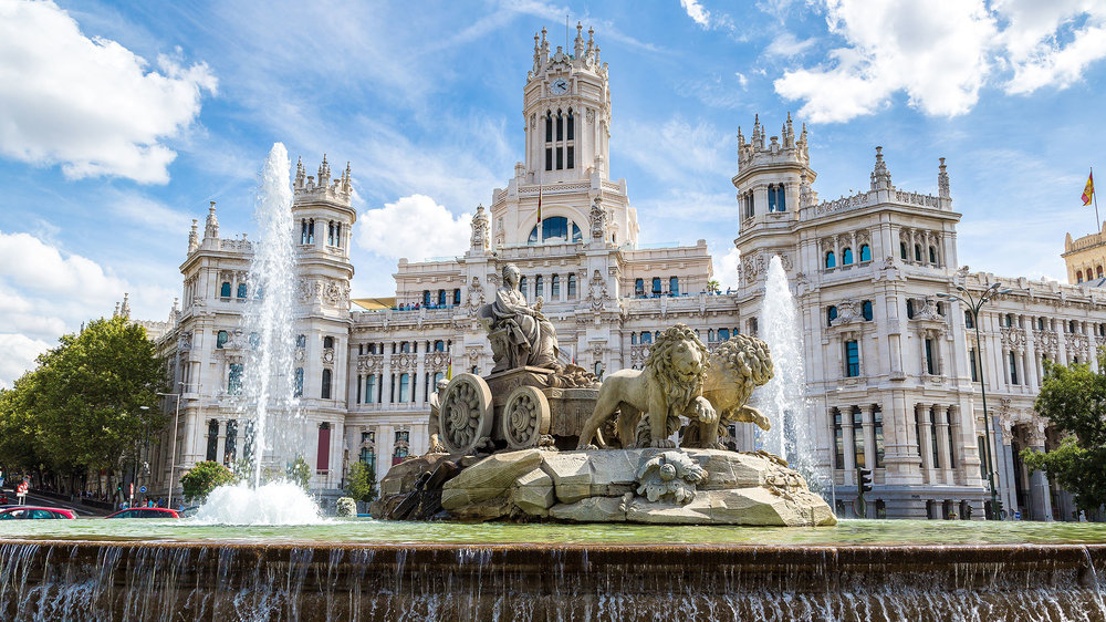 la-monumentalidad-de-la-plaza-cibeles.jpg