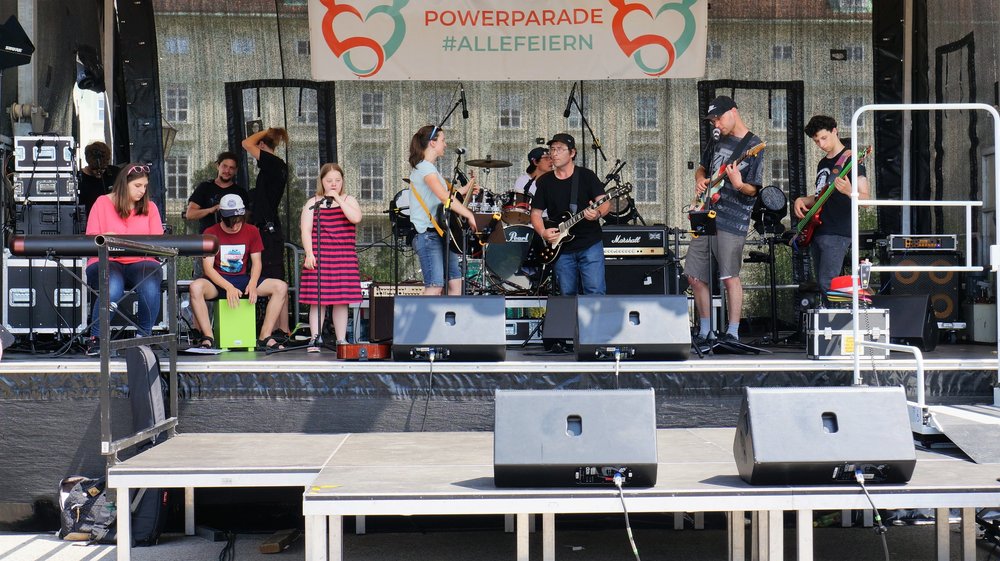 18.06.21_076_ Вена_ концерт в Народном парке.JPG