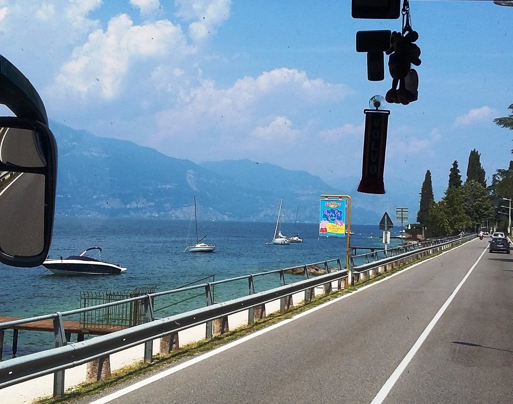 Дорога в доль озеро Гарда.jpg