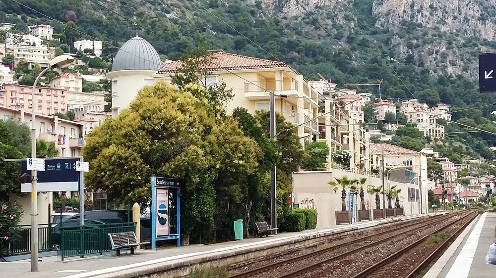 Вокзал Больё-Сур-Мер.jpg