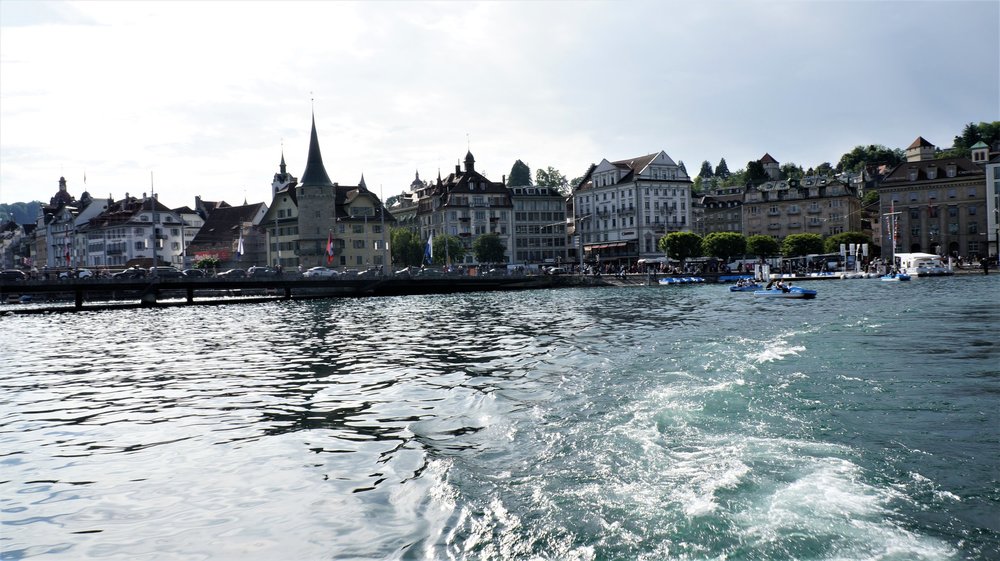 18.06.24_490_  Швейцария_ Люцерн_озеро Четырех кантонов.JPG