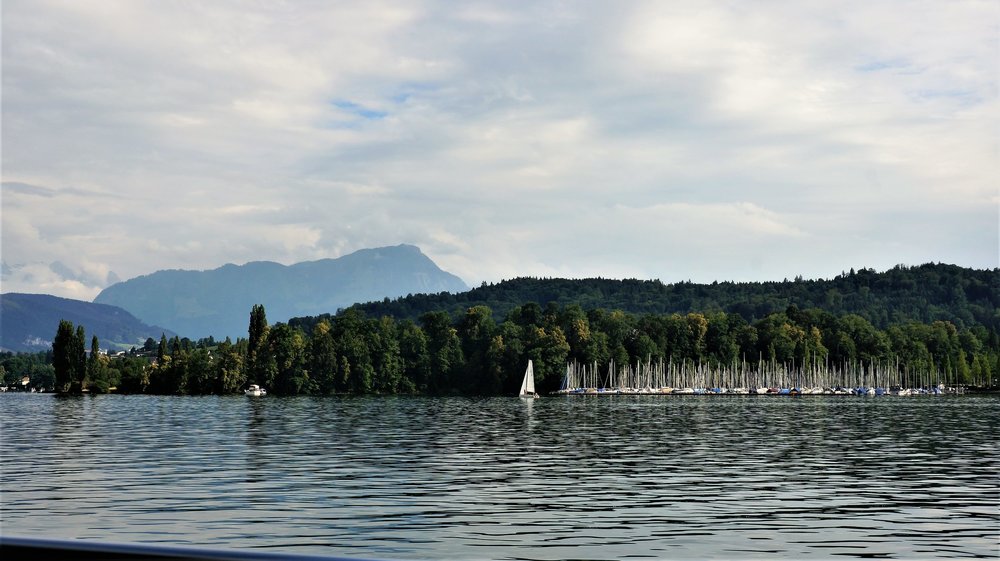 18.06.24_500_  Швейцария_ Люцерн_озеро Четырех кантонов.JPG