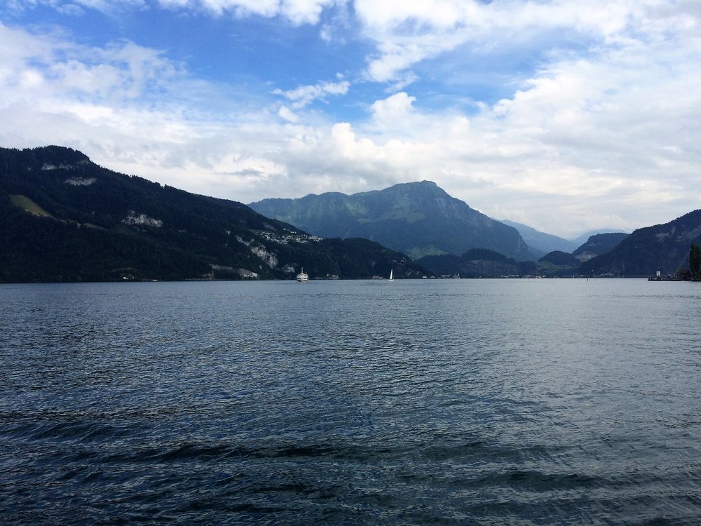 18.06.24_510_  Швейцария_ Люцерн_озеро Четырех кантонов.JPG