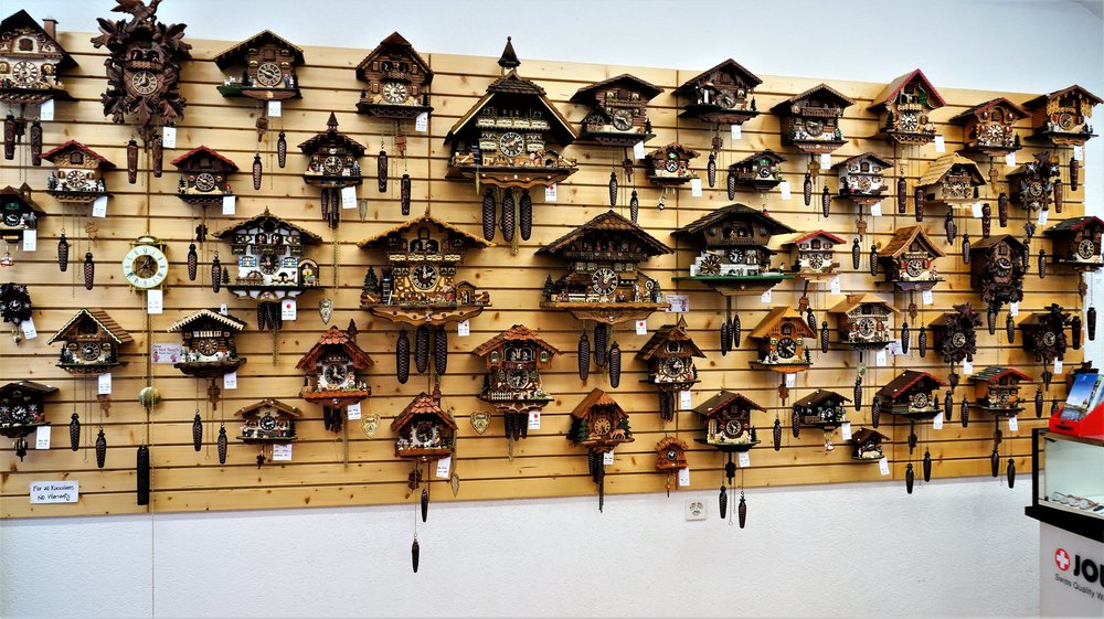 18.06.24_474_  Швейцария_ Люцерн_м-н где куплены ножи.JPG