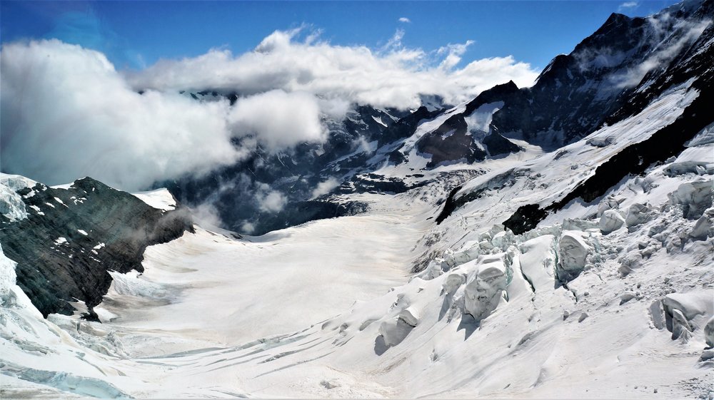 18.06.25_088_ остановка Eismeer (3160м) смотровая.JPG