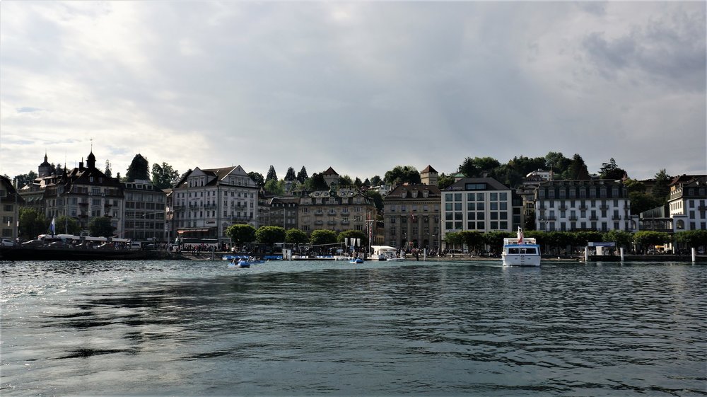 18.06.24_491_  Швейцария_ Люцерн_озеро Четырех кантонов.JPG