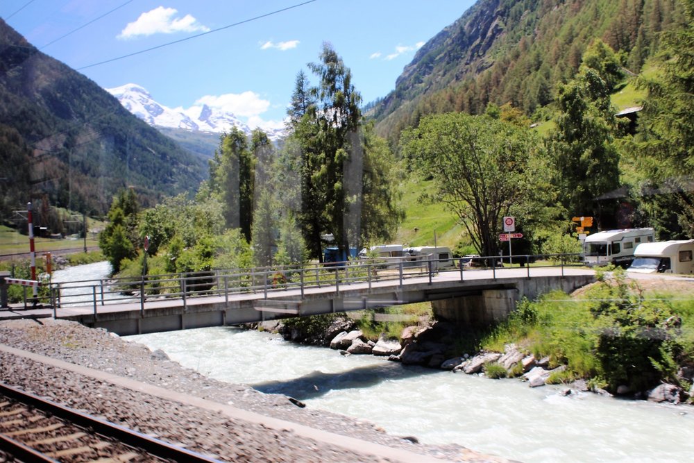 18.06.28_076_ Швейцария_ к Цирматту на поезде.JPG