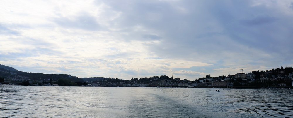 18.06.24_513_  Швейцария_ Люцерн_озеро Четырех кантонов.JPG