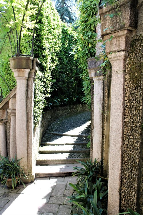 18.06.29_465_ Италия_ о.Изола-Белла_ Атриум Дианы.JPG