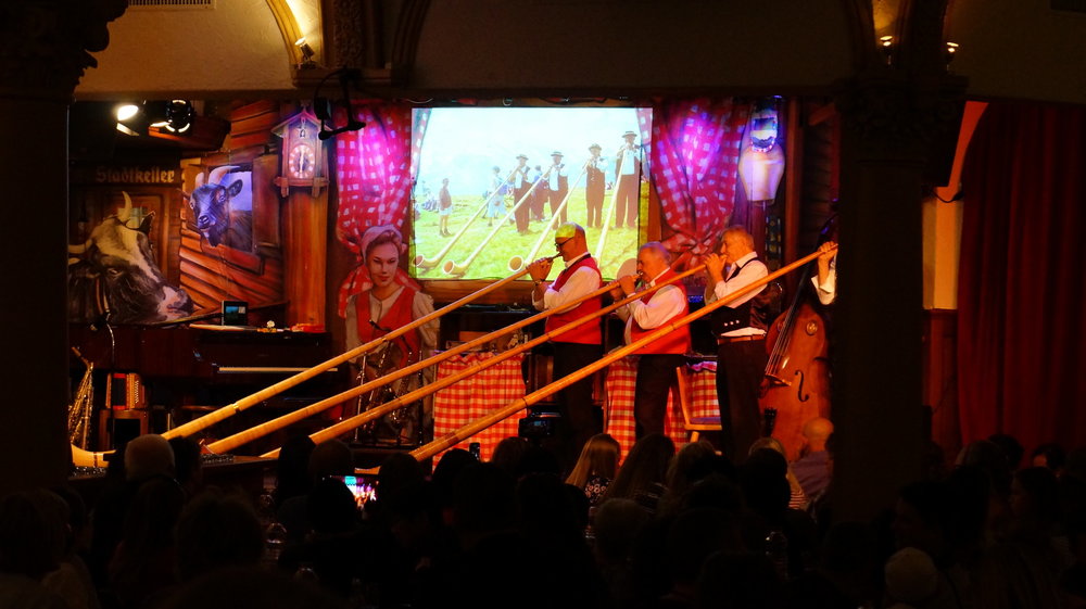 18.06.24_594_  Швейцария_ Люцерн_ужин_0.JPG