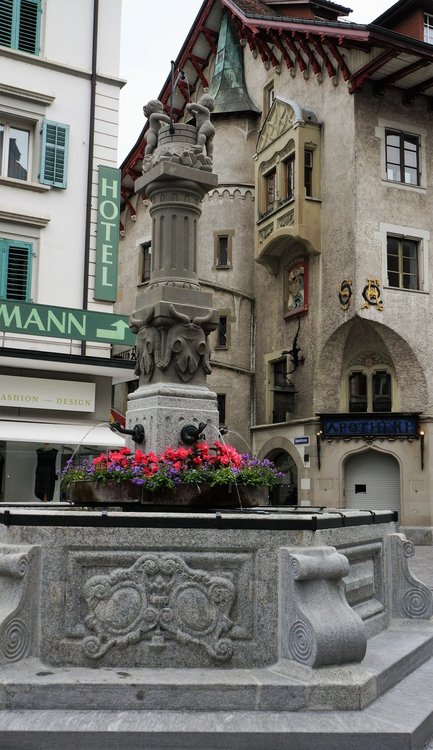 18.06.24_473_  Швейцария_ Люцерн.JPG