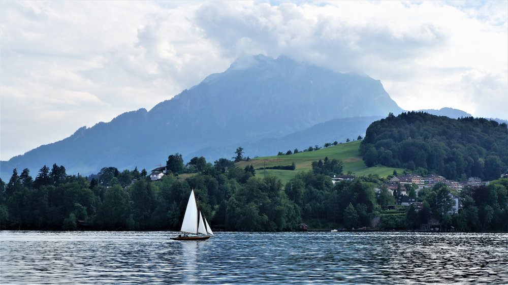18.06.24_525_  Швейцария_ Люцерн_озеро Четырех кантонов.JPG