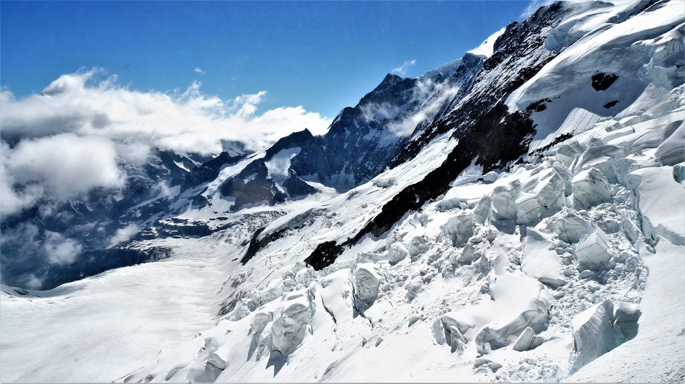 18.06.25_086_ остановка Eismeer (3160м) смотровая.JPG