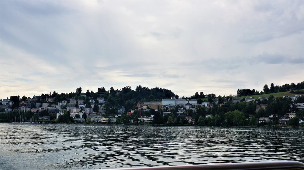 18.06.24_514_  Швейцария_ Люцерн_озеро Четырех кантонов.JPG