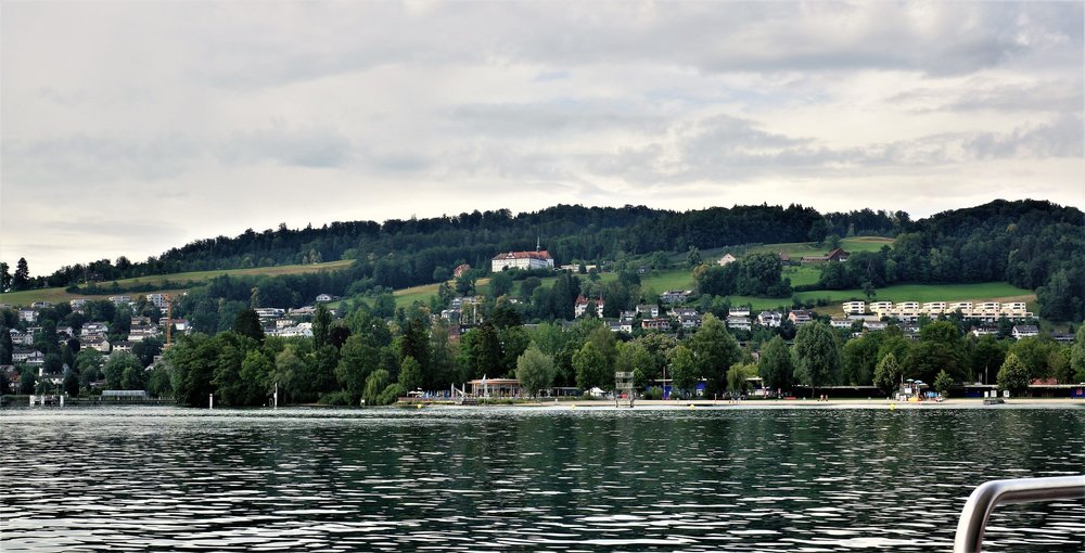 18.06.24_516_  Швейцария_ Люцерн_озеро Четырех кантонов.JPG