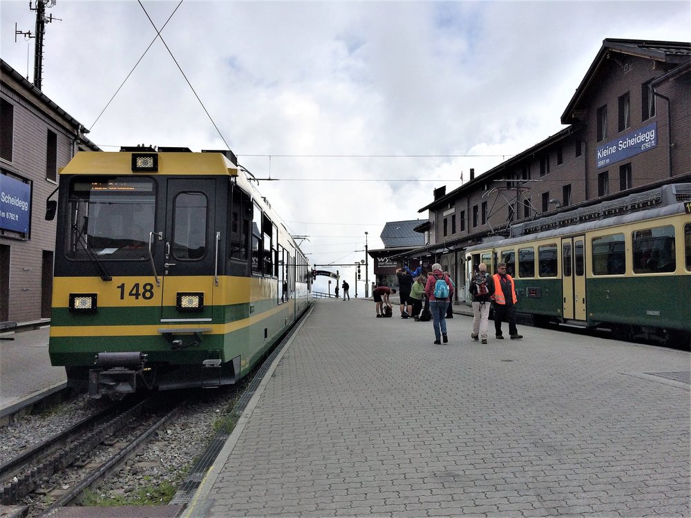 18.06.25_069_ остановка Kleine Scheidegg.JPG