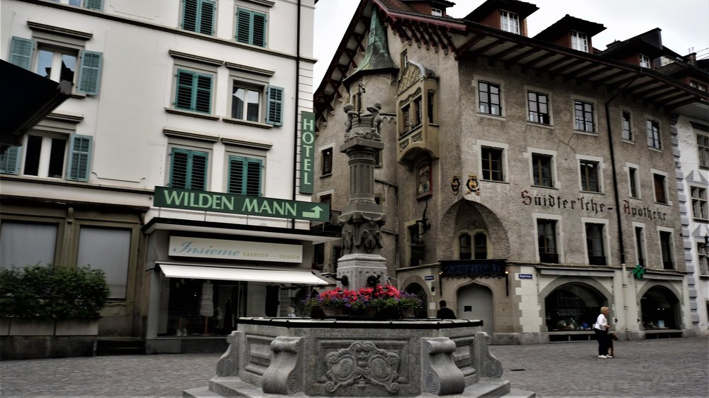 18.06.24_471_  Швейцария_ Люцерн.JPG