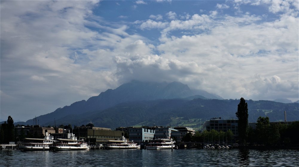 18.06.24_497_  Швейцария_ Люцерн_озеро Четырех кантонов.JPG