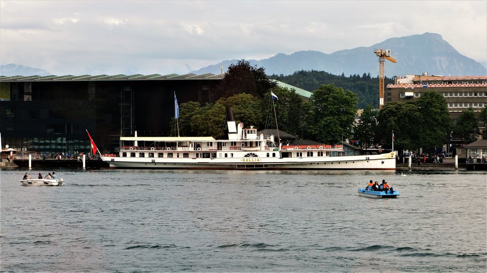18.06.24_576_  Швейцария_ Люцерн_озеро Четырех кантонов.JPG