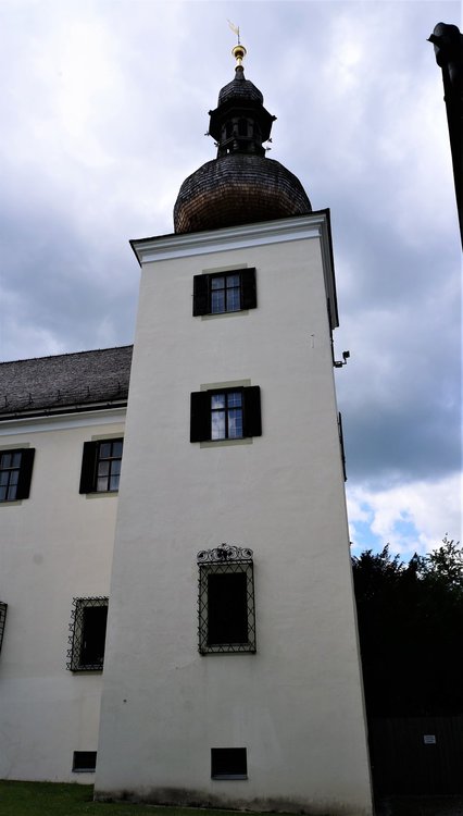 18.06.22_026_ Гмунден_ Озерный замок Орт (Seeschloss Ort).JPG