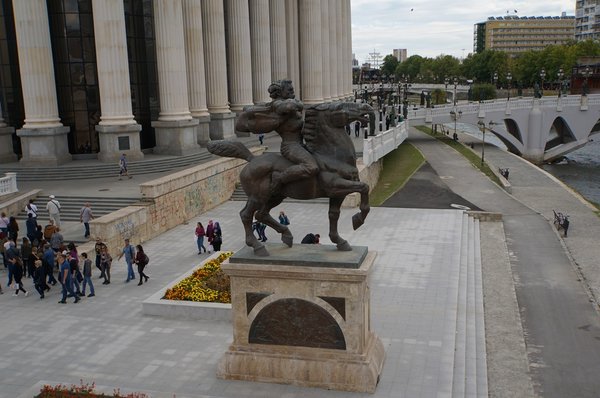12521.Скопье.Памятник Карпошу.jpg