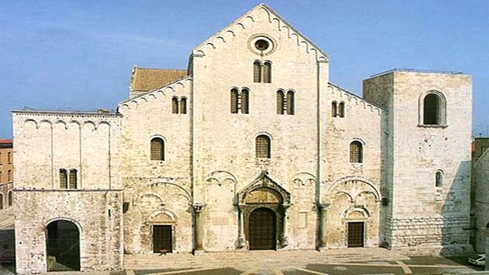 базилика-святого-николая-угодника-в-апулии[1].jpg