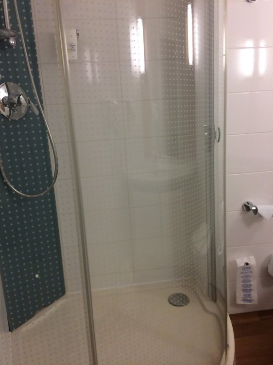 18.07.02_Чехия_ Оломоуц_ Отель Ibis 3_06.JPG