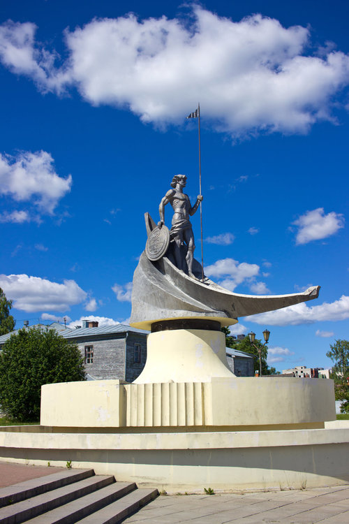 IMG_4025 Петрозаводск Скульптура Онего.jpg