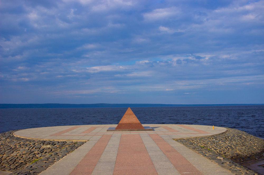 IMG_3734 Петрозаводск Онежская набережная Пирамида.jpg