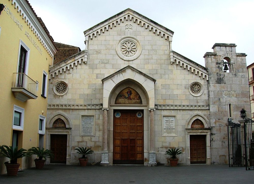 Кафедральный собор Сорренто.jpg