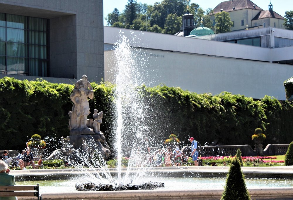 18.07.02_055_  Зальцбург_ Парк Мирабель.JPG