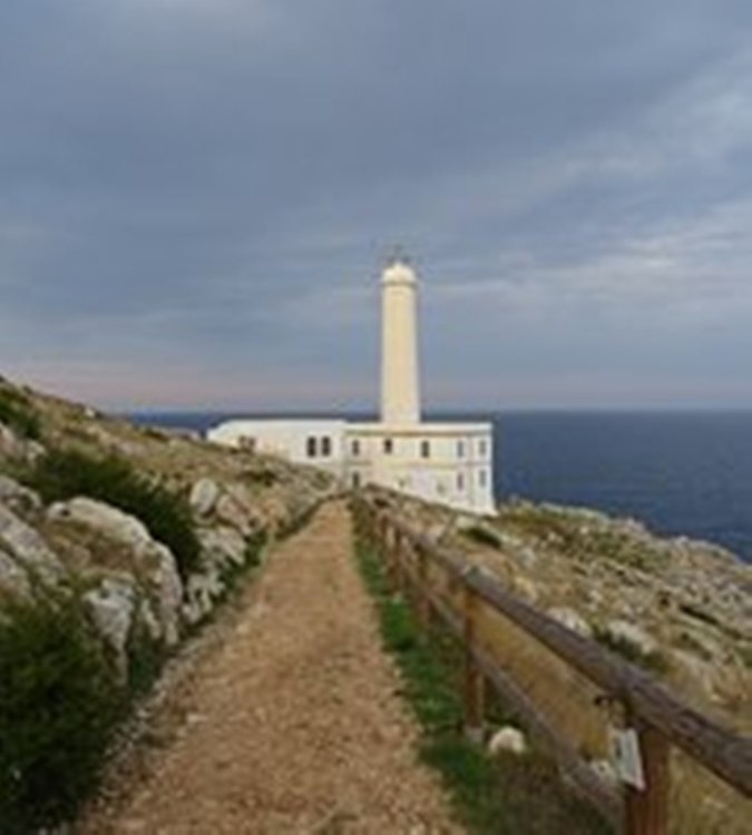 Маяк Отранто.jpg