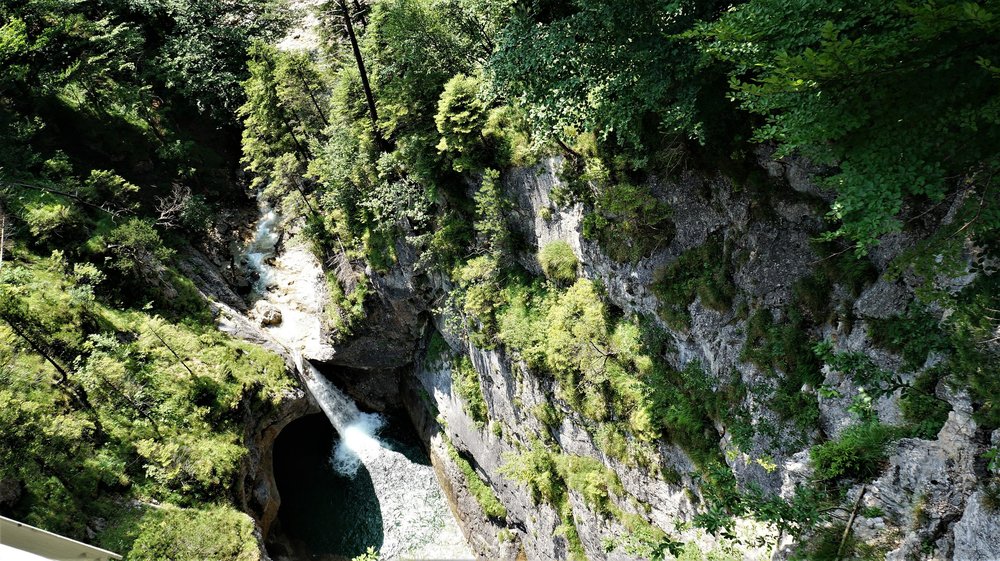 18.07.01_091_ на мосту Мариенбрюке и водопад.JPG