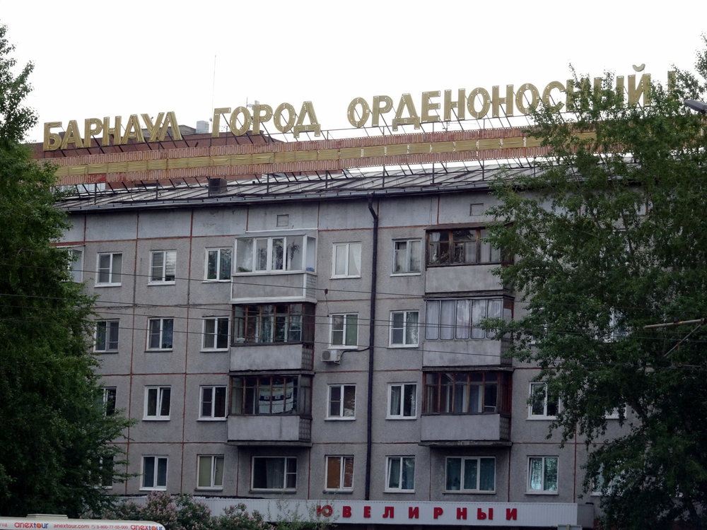 102.jpg