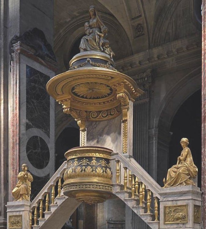 внутренний интерьер церкви 2.jpg