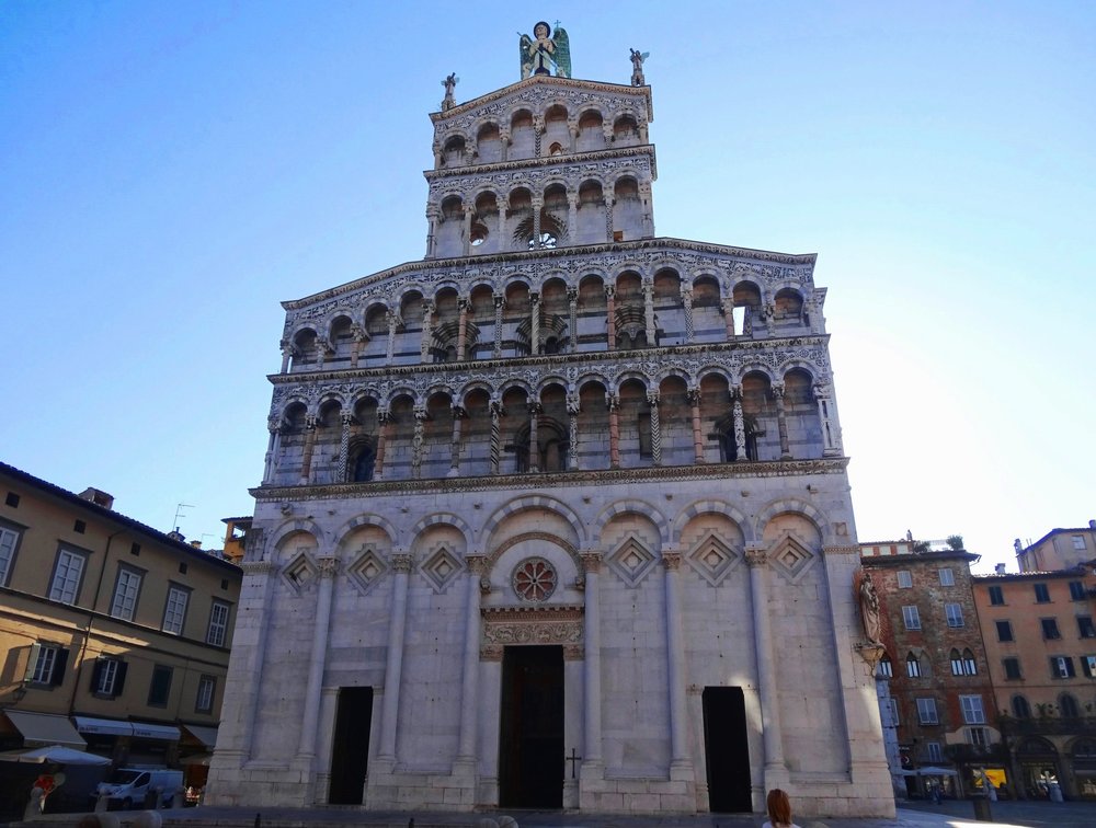 DSC03647Собор Сан-Микеле на Форуме.JPG